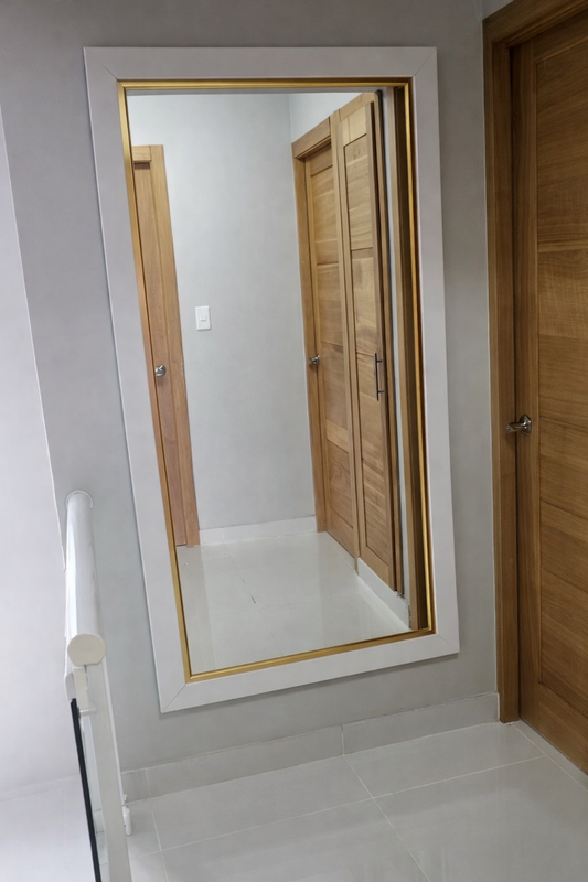 Espejo 37x67 Blanco + Dorado